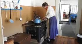 Hygum hjemstavnsgård historie køkken brændekomfur